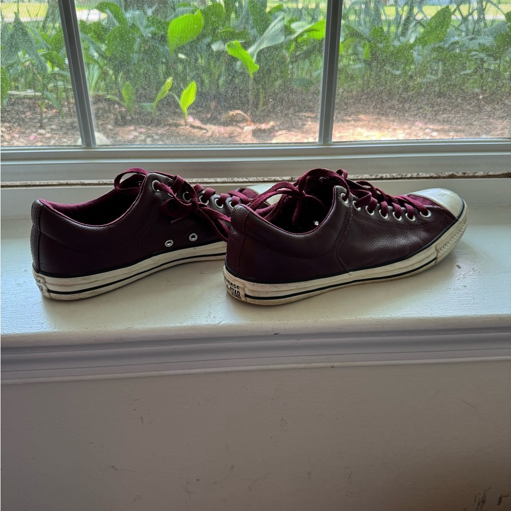 Burgundy leather ( look) low top Chucks